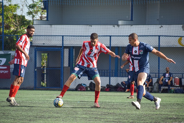 [亚冬会]中国男子冰球队取得本届亚冬会首场胜利.